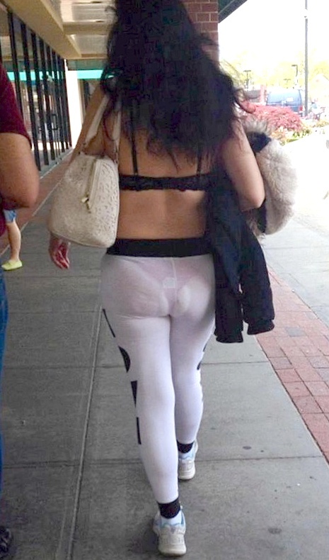 Girl showing buttcrack and underwear